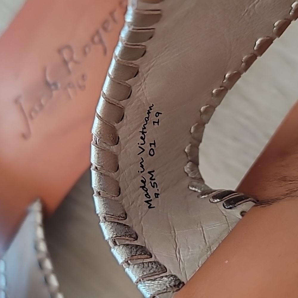 Jack Rogers Wide Feet 1 inch Wedges, Platinum, Size 9.5 - Picture 6 of 10